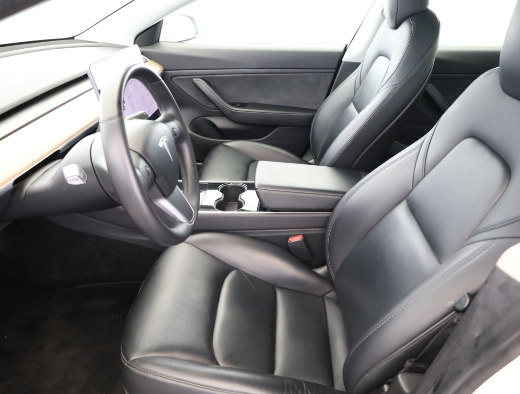 Tesla Model 3 2019 13