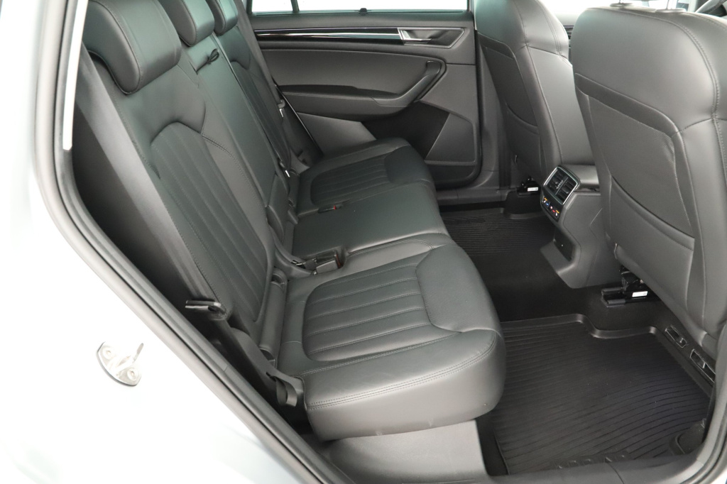 Škoda Kodiaq 2.0 TDI 4x4 2023 11