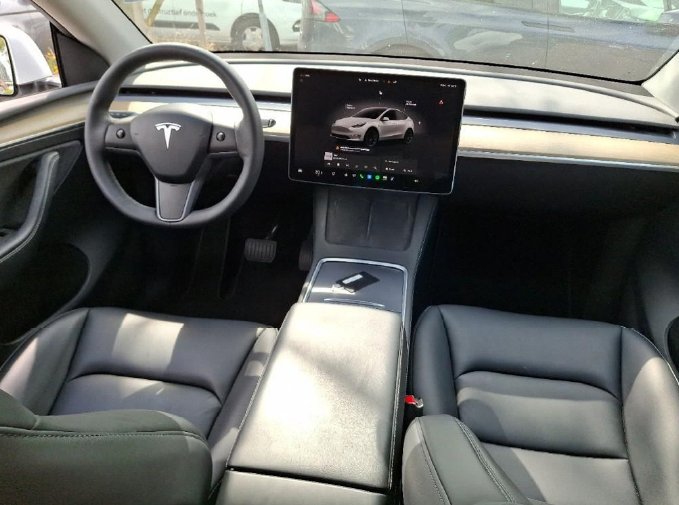 Tesla Model Y 2022 3