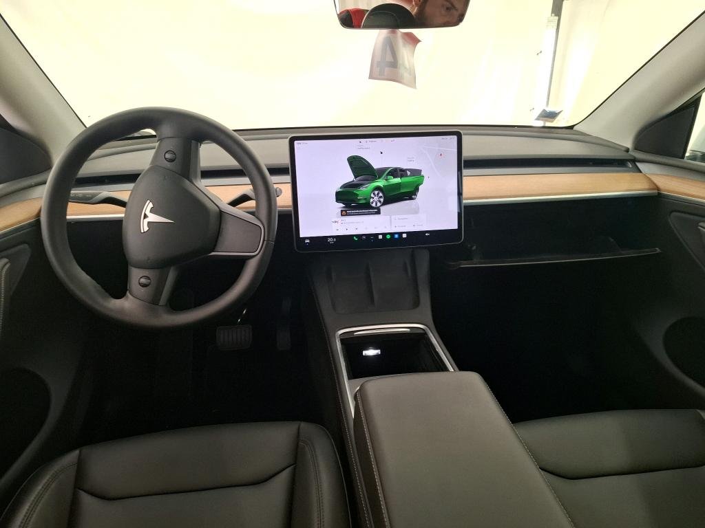 Tesla Model Y 4x4 2022 3