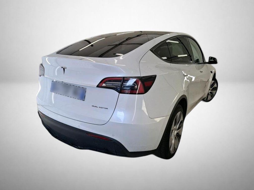 Tesla Model Y 4x4 2022 2