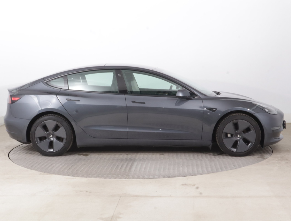 Tesla Model 3 4x4 2021 8