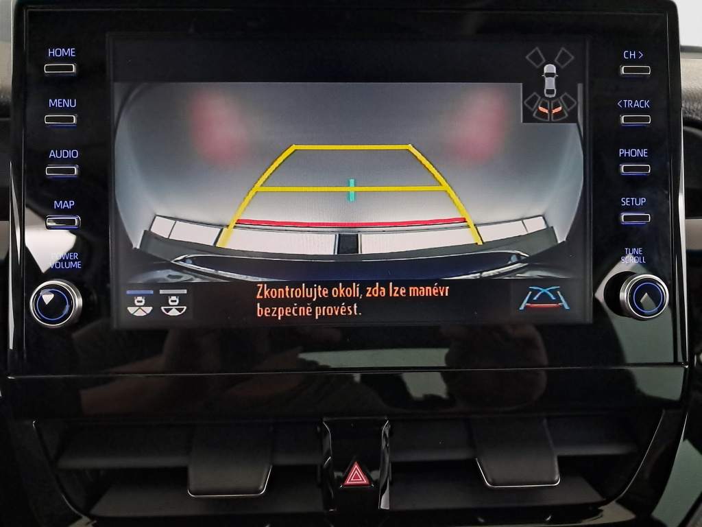 Toyota Camry 2.5 Hybrid 2023 21
