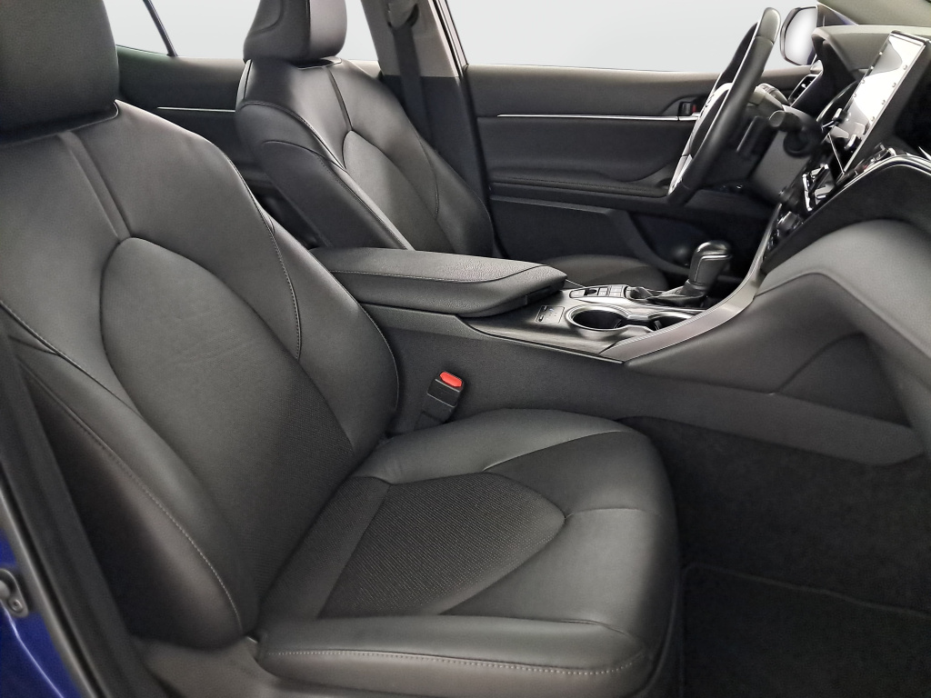 Toyota Camry 2.5 Hybrid 2023 10