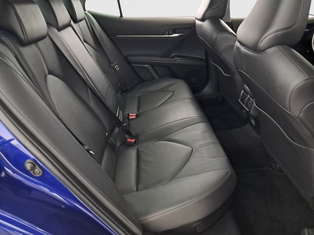 Toyota Camry 2.5 Hybrid 2023 11