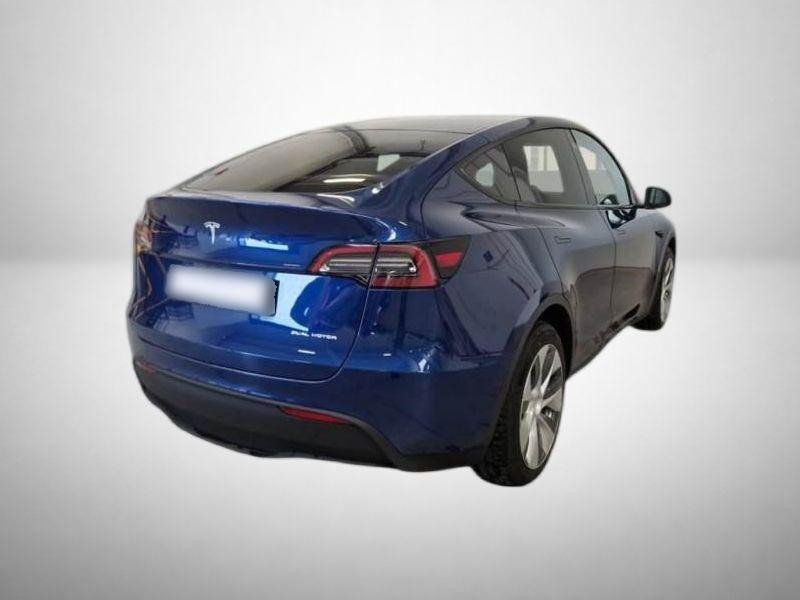Tesla Model Y 4x4 2023 2