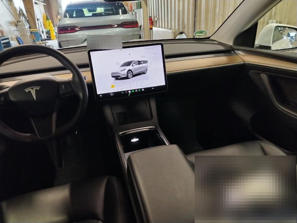 Tesla Model Y 4x4 2022 3