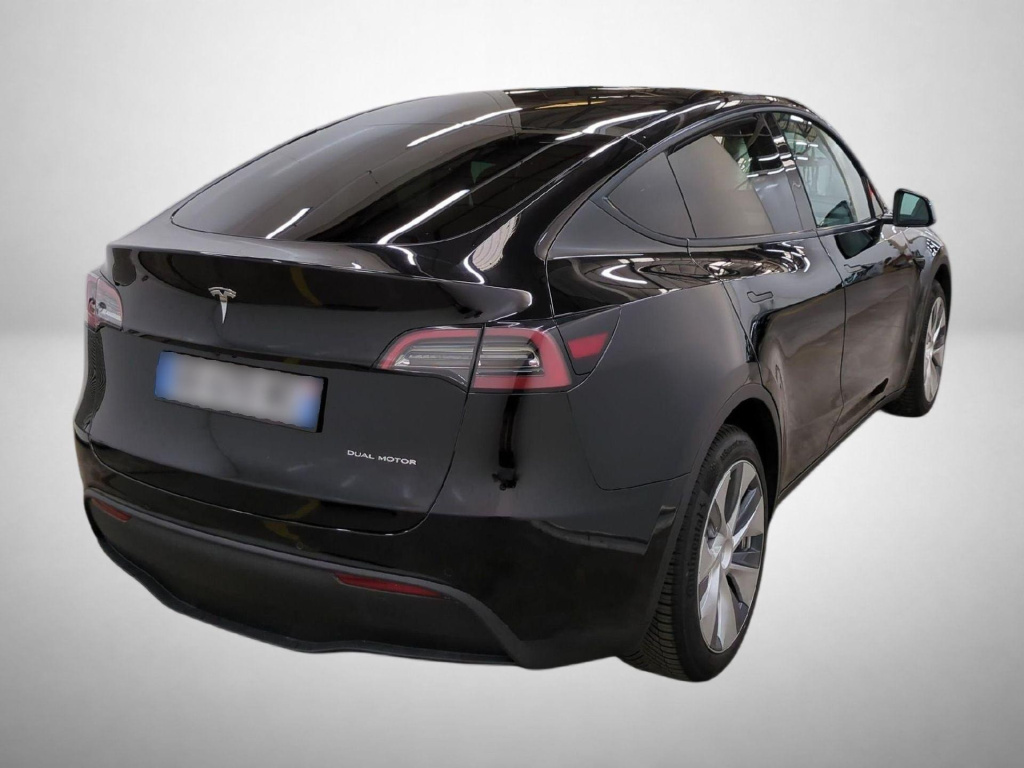Tesla Model Y 4x4 2022 2