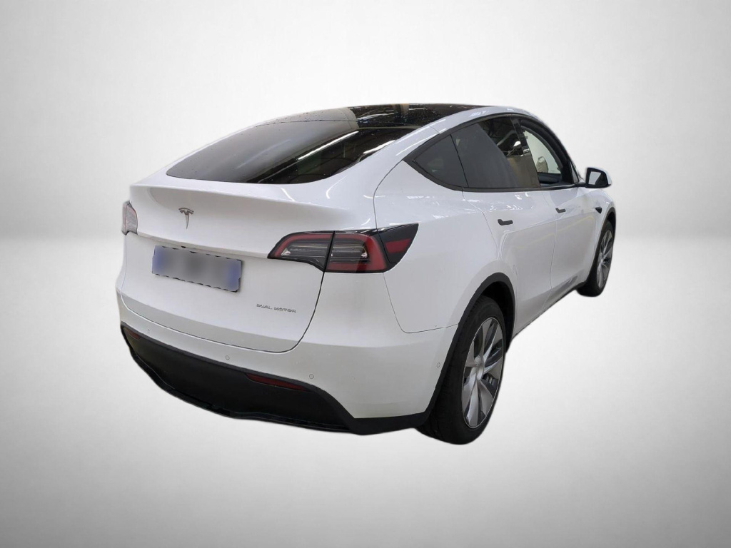 Tesla Model Y 4x4 2022 2