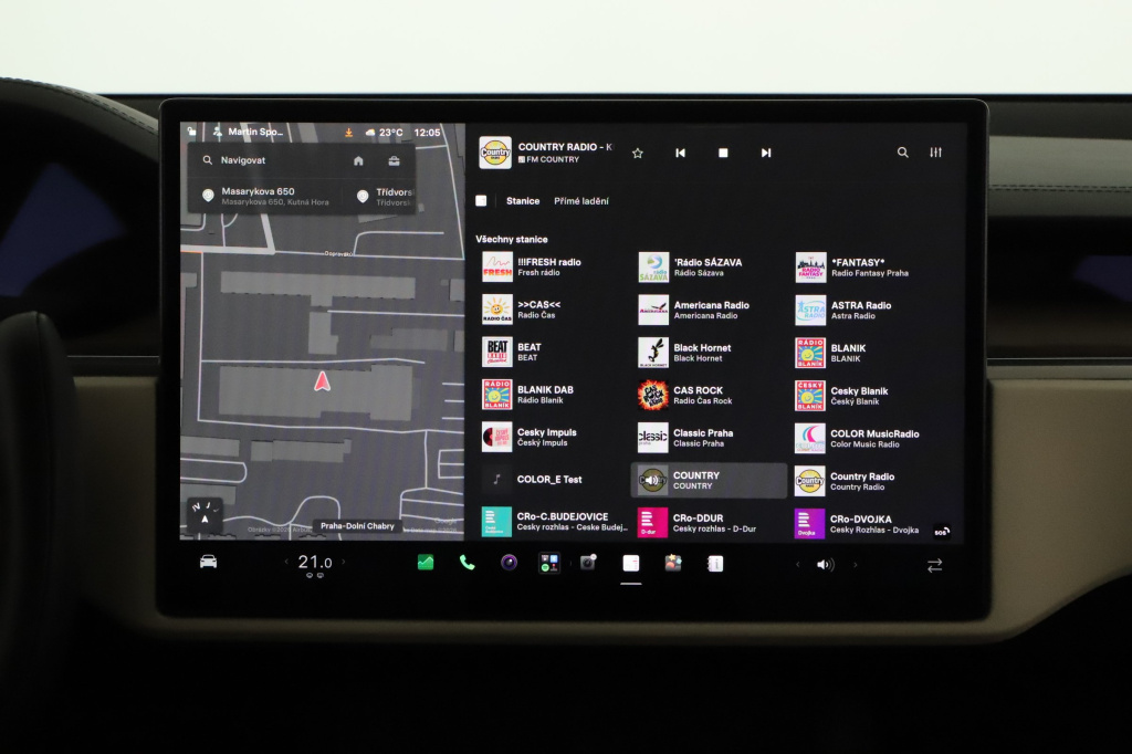 Tesla Model X 4x4 2023 21
