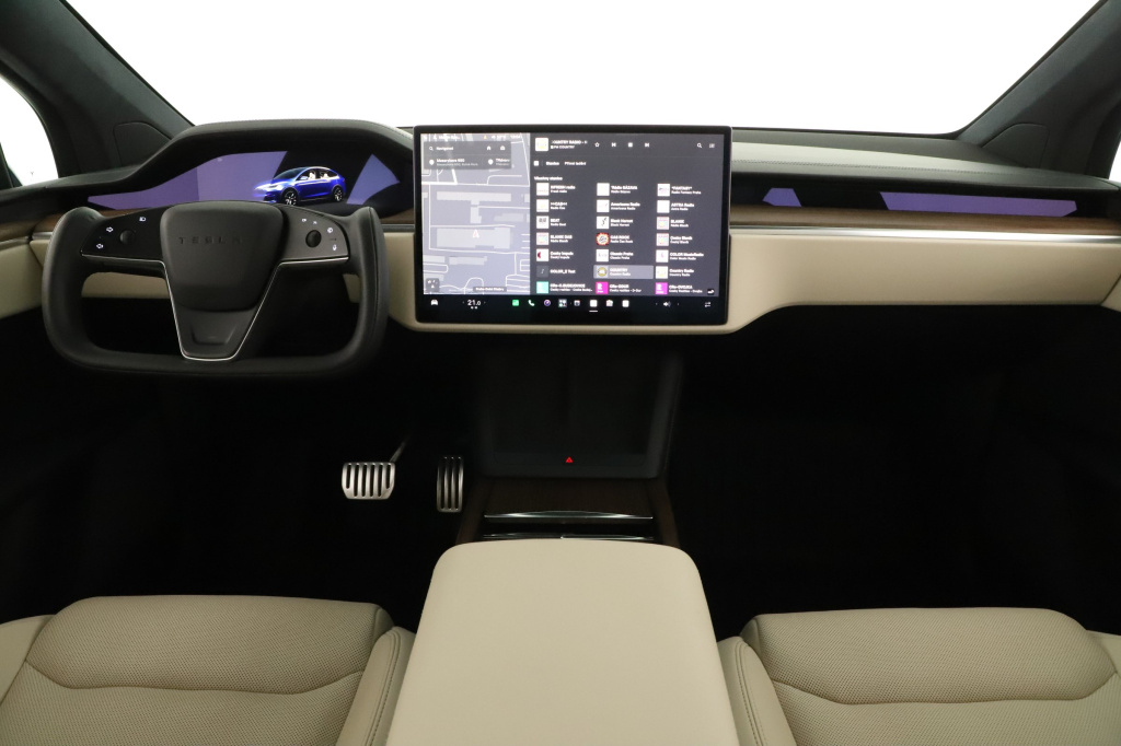 Tesla Model X 4x4 2023 20