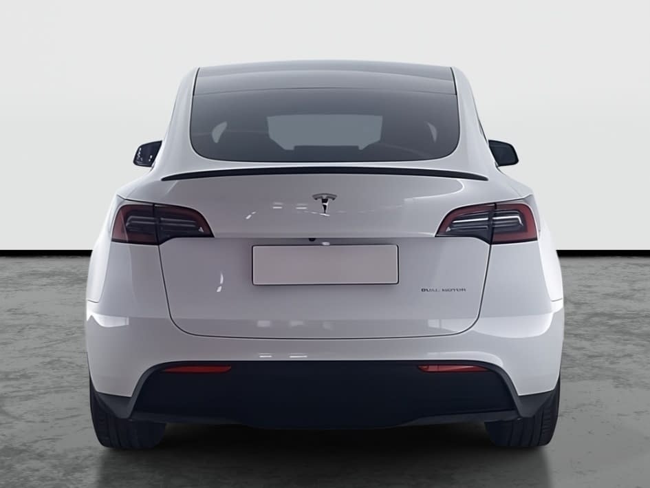Tesla Model Y 4x4 2023 6