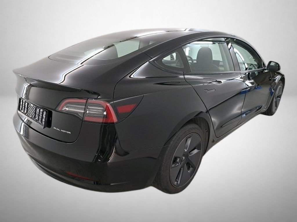 Tesla Model 3 4x4 2022 2