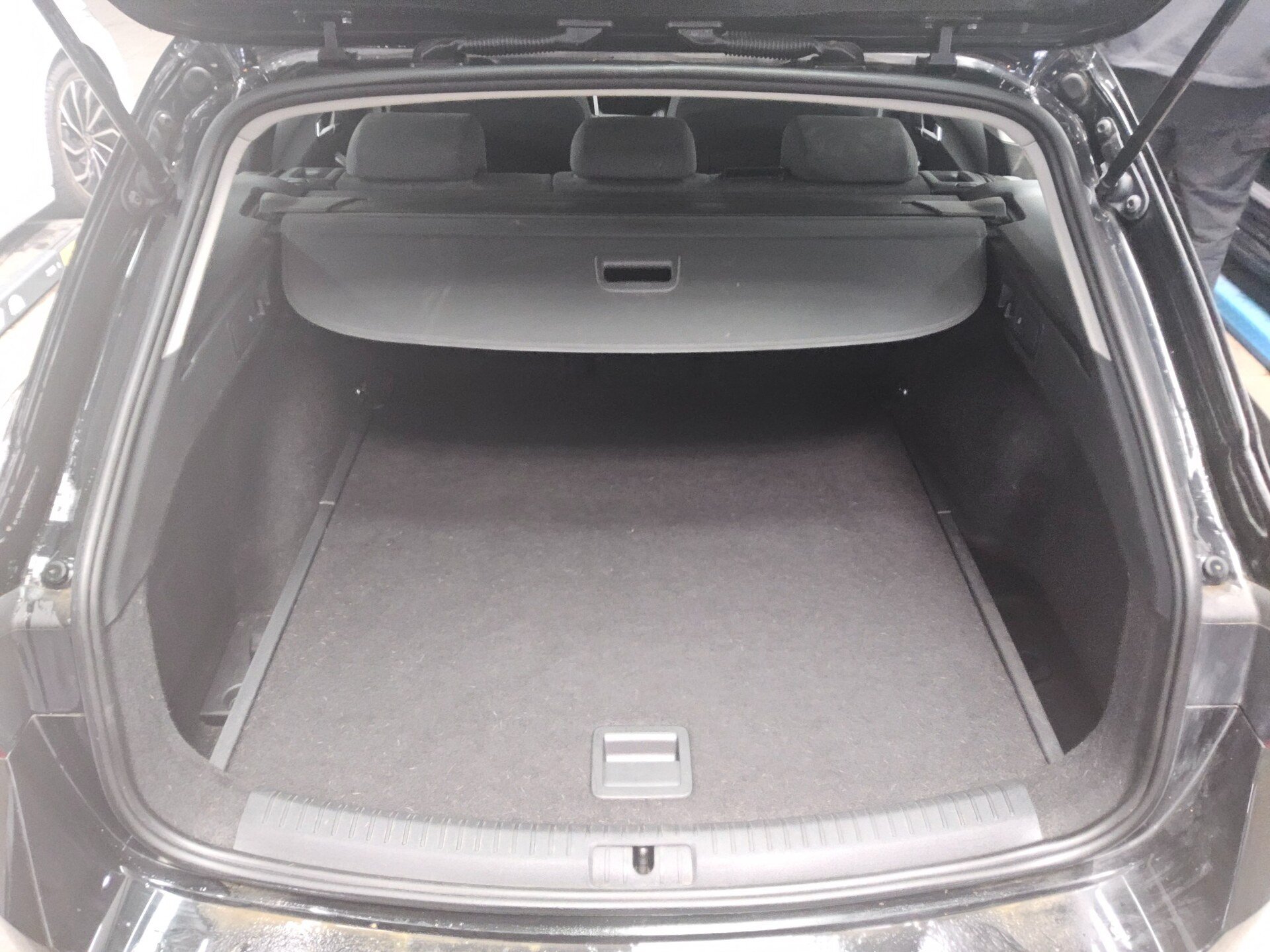 Seat Leon Sportstourer 2.0 TDI Style Navi LED vc RfK 12
