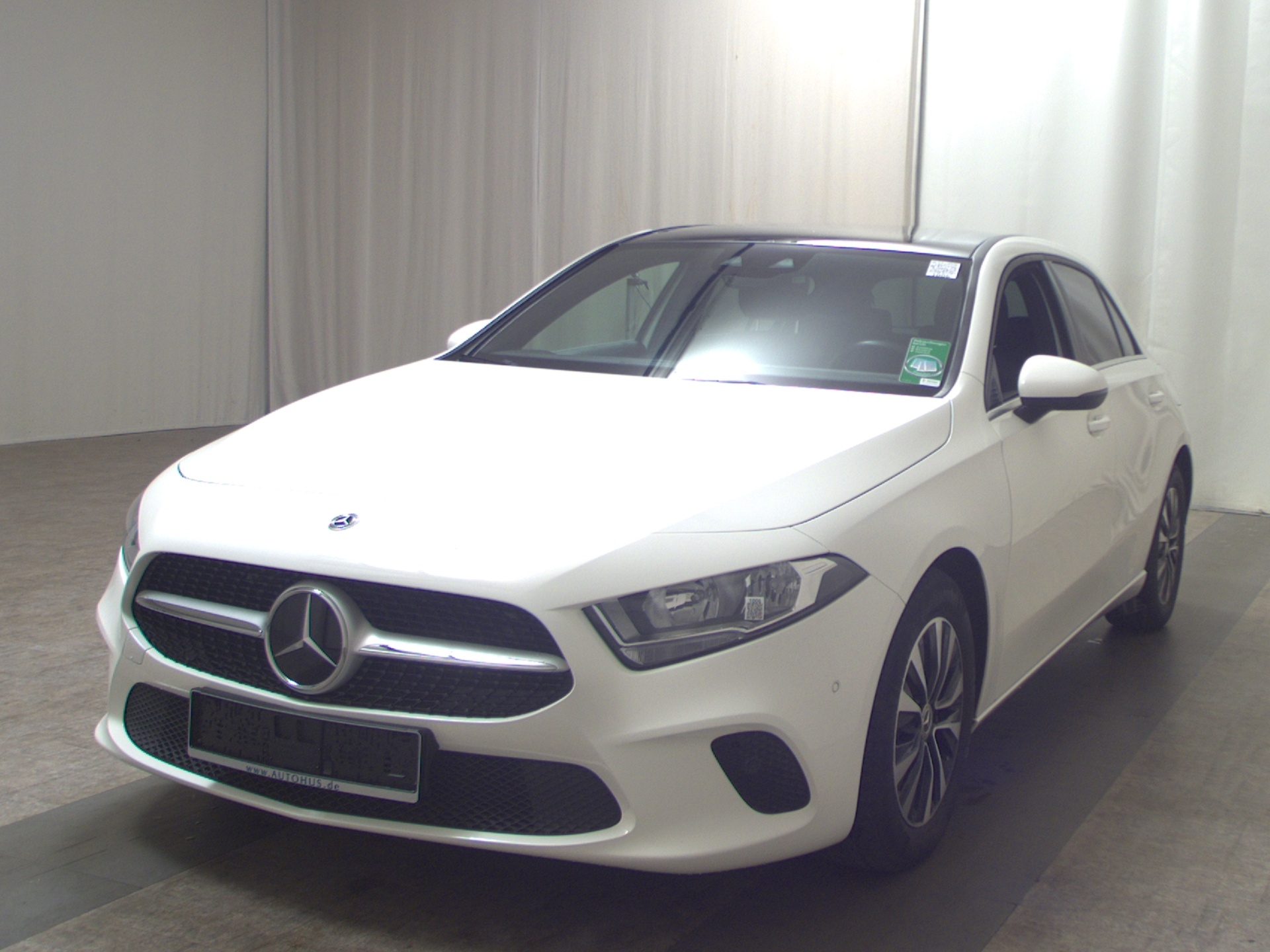 Mercedes-Benz A 200 d Style T-Leder Navi Pano Shz 2