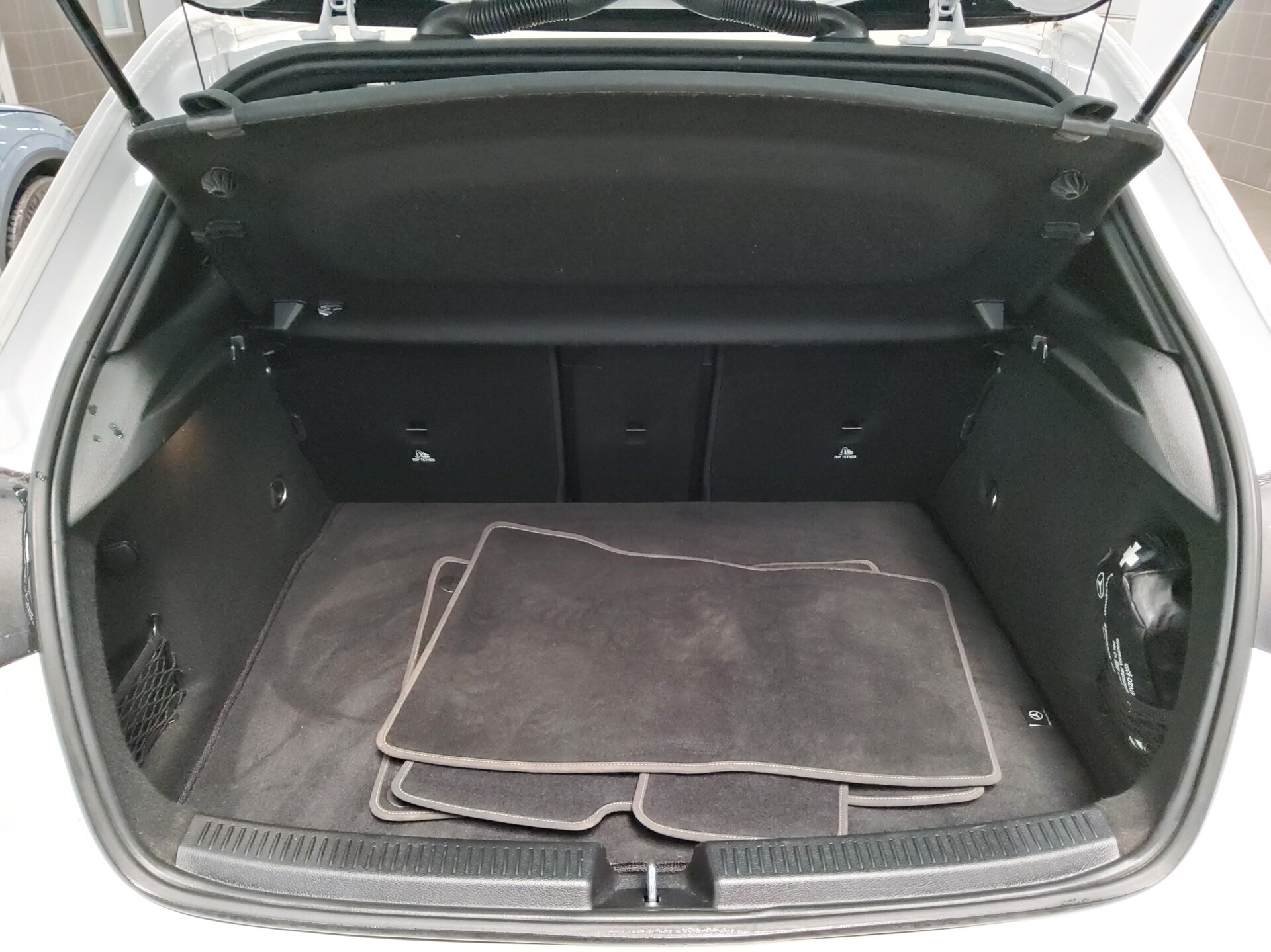 Mercedes-Benz A 200 d Style T-Leder Navi Pano Shz 12