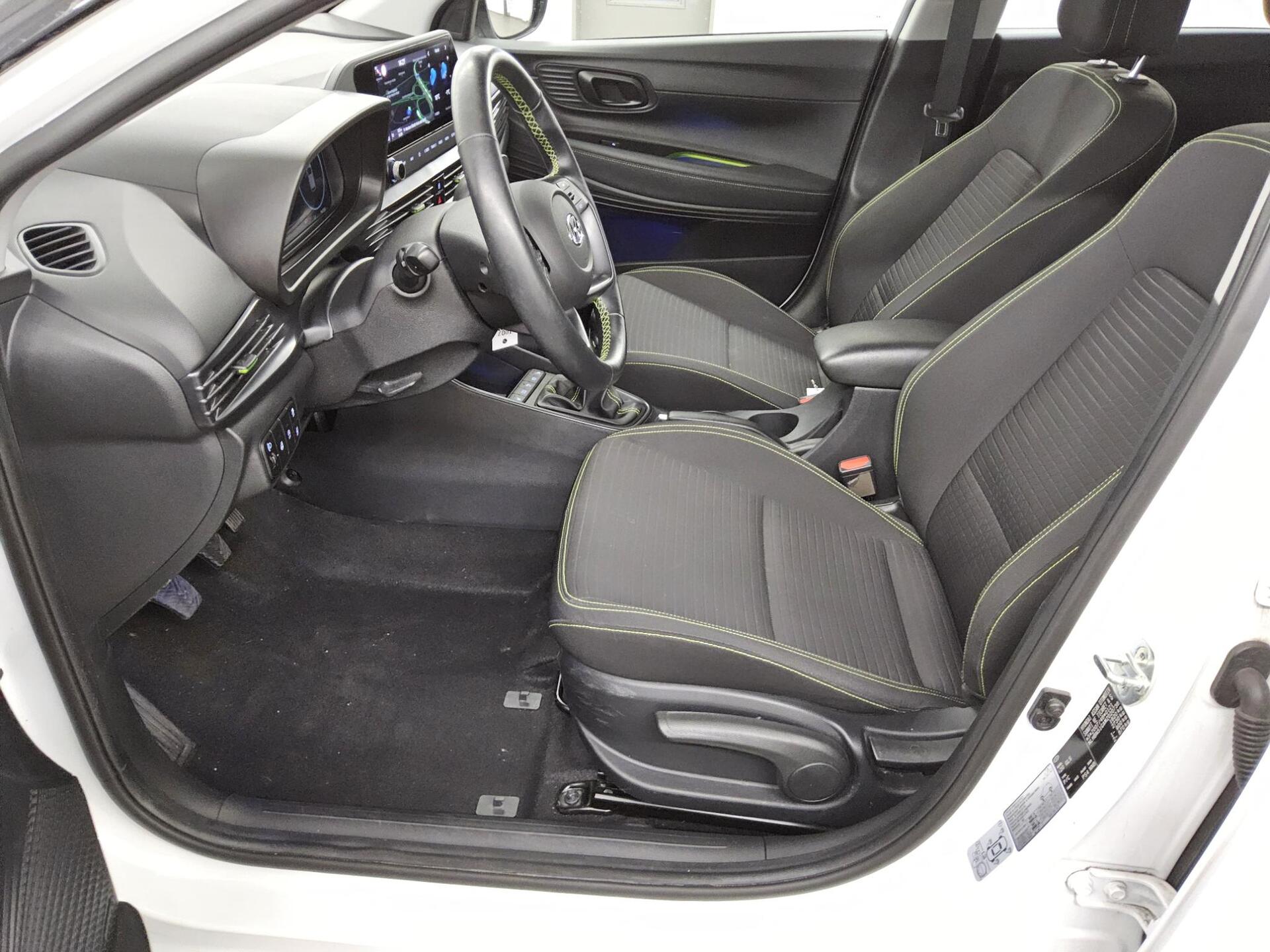 Hyundai i20 1.0 T-GDI Comfort Navi LED Bose RfK PDC Shz 9
