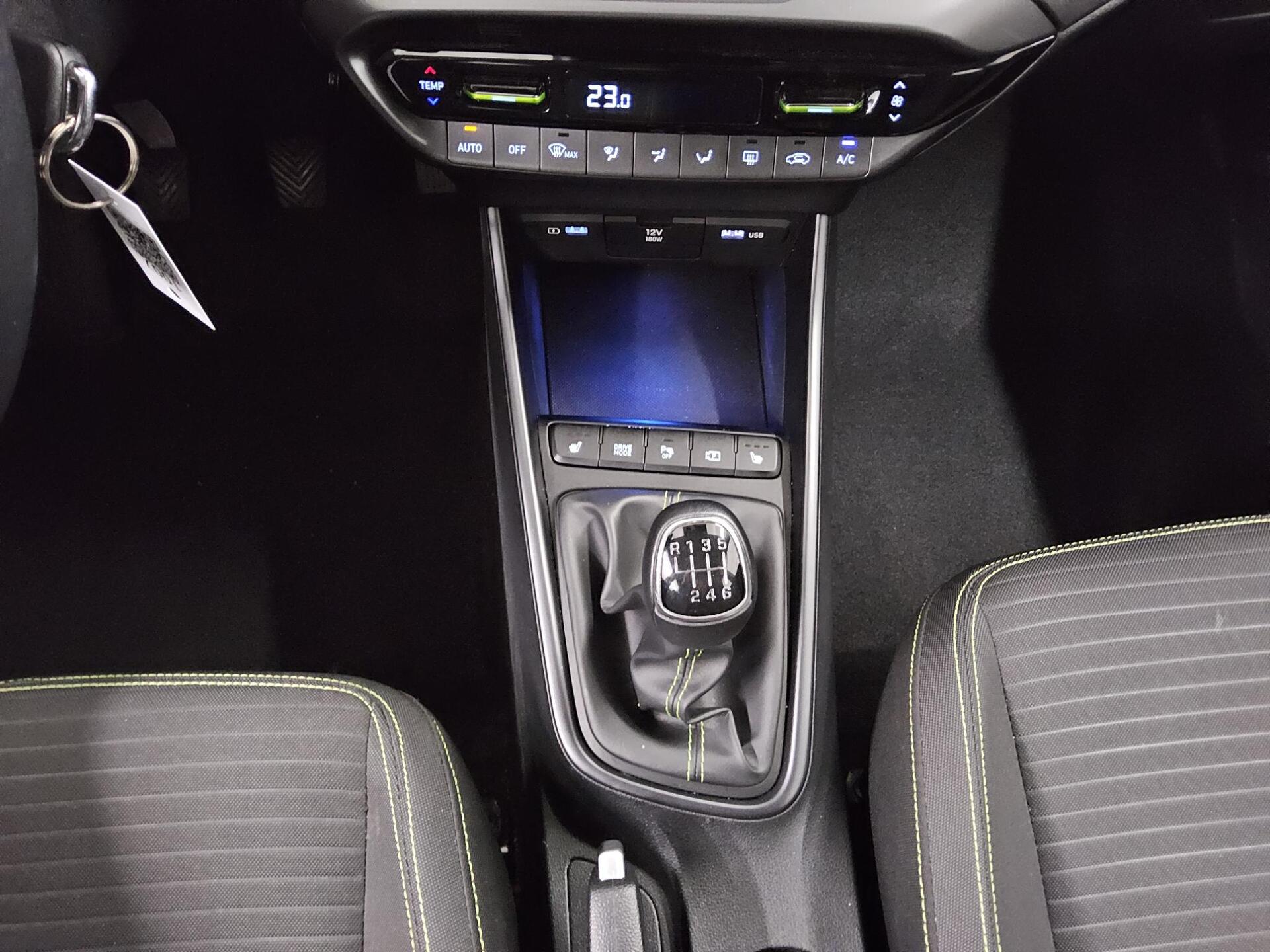 Hyundai i20 1.0 T-GDI Comfort Navi LED Bose RfK PDC Shz 6