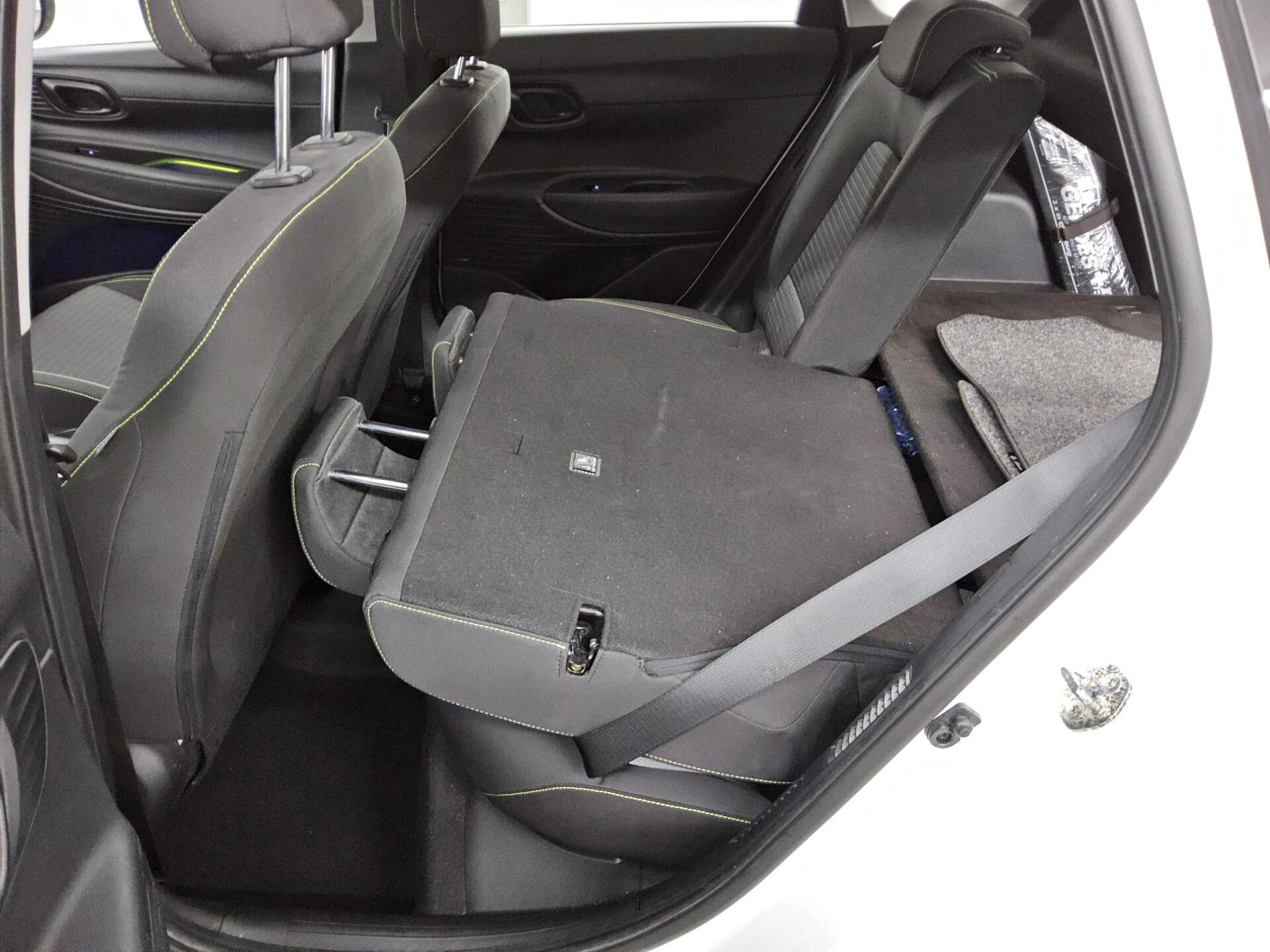 Hyundai i20 1.0 T-GDI Comfort Navi LED Bose RfK PDC Shz 13