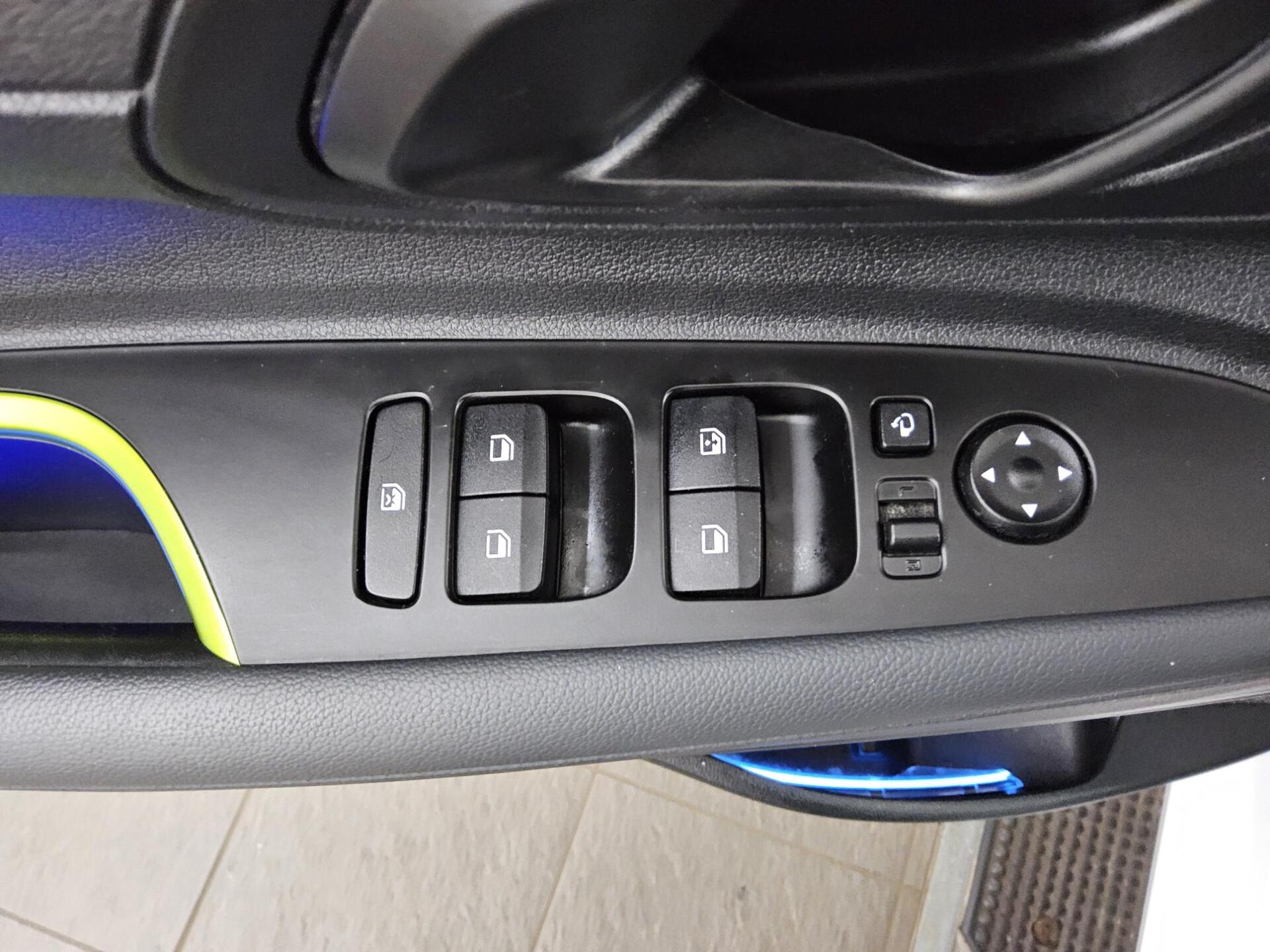 Hyundai i20 1.0 T-GDI Comfort Navi LED Bose RfK PDC Shz 10