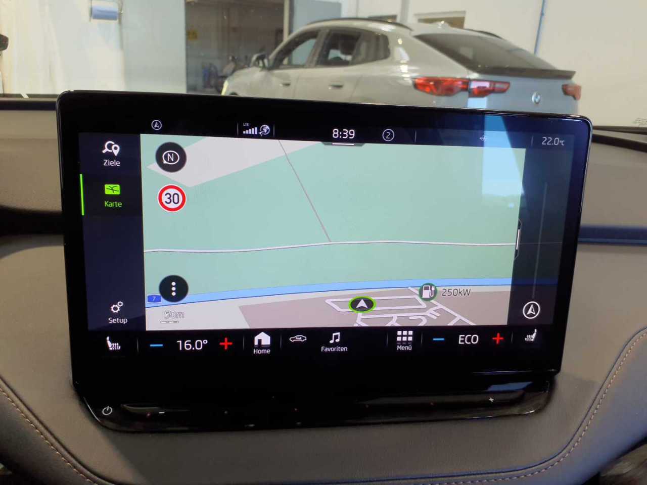 Skoda Enyaq iV 80 LEDER NAVI KLIMAAUT LED PANO 12