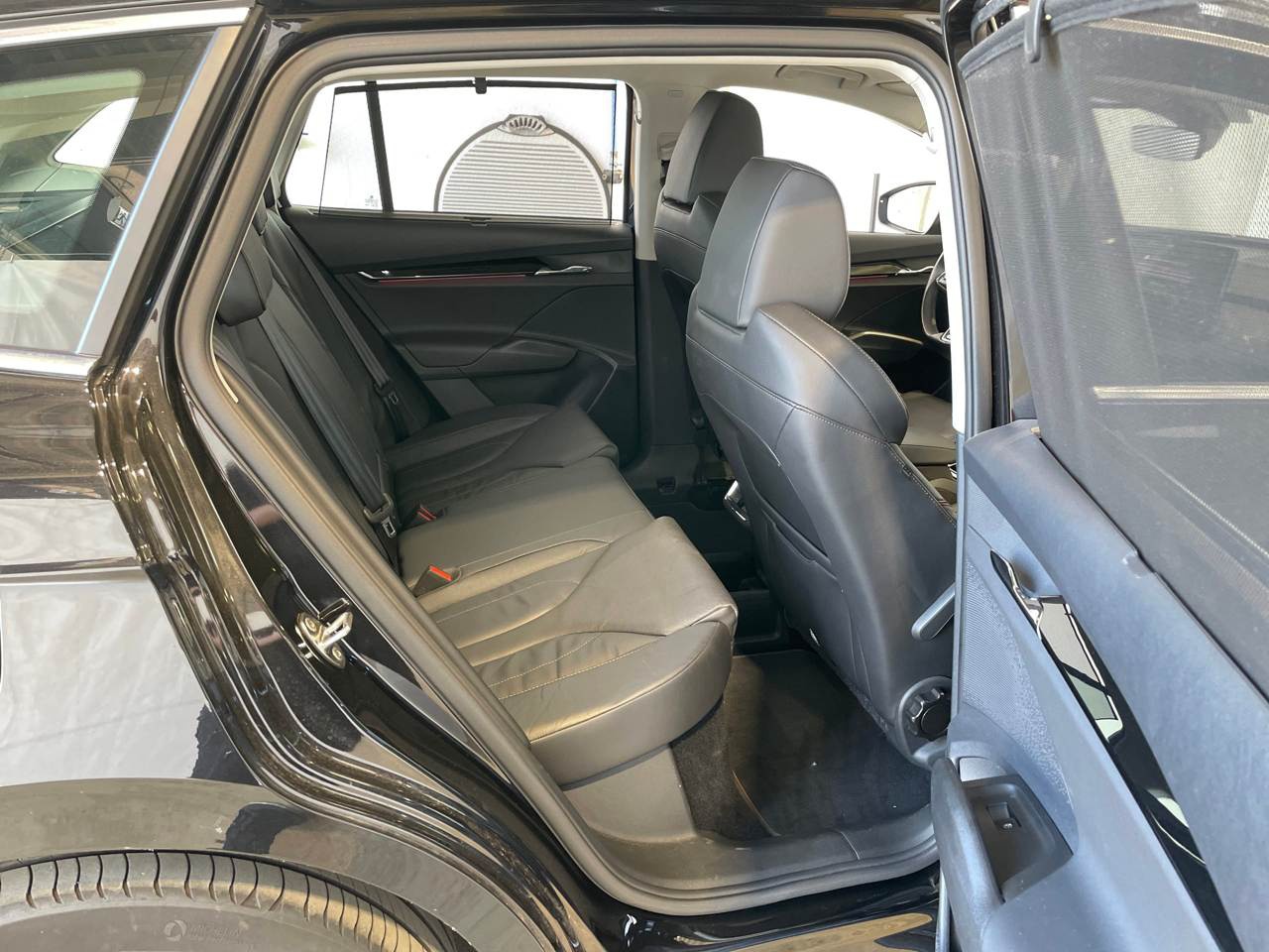 Skoda Enyaq iV 80 LEDER NAVI KLIMAAUT LED PANO 7