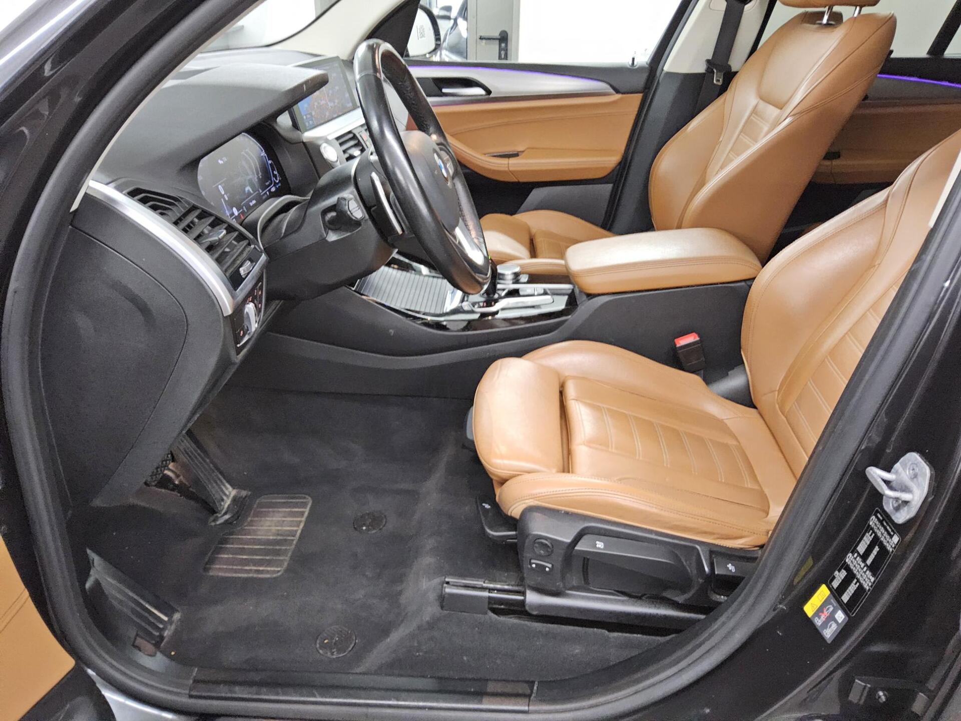 BMW X3 xDrive30e X-Line Navi LED+ Leder LC-Pro Pano 9
