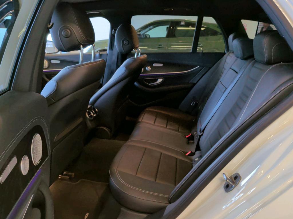 Mercedes-Benz E 220 T d 4M AMG-Line AMG-LINE NAVI KLIMAAUT LED RADIO 7