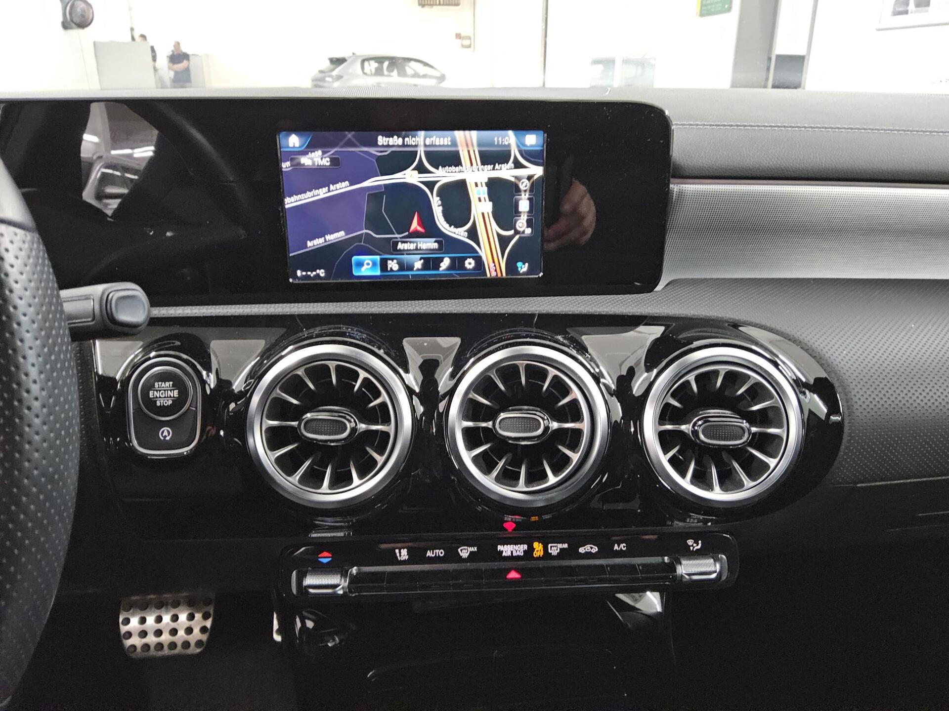 Mercedes-Benz A 200 d AMG-Line Navi LED Shz RFK 7