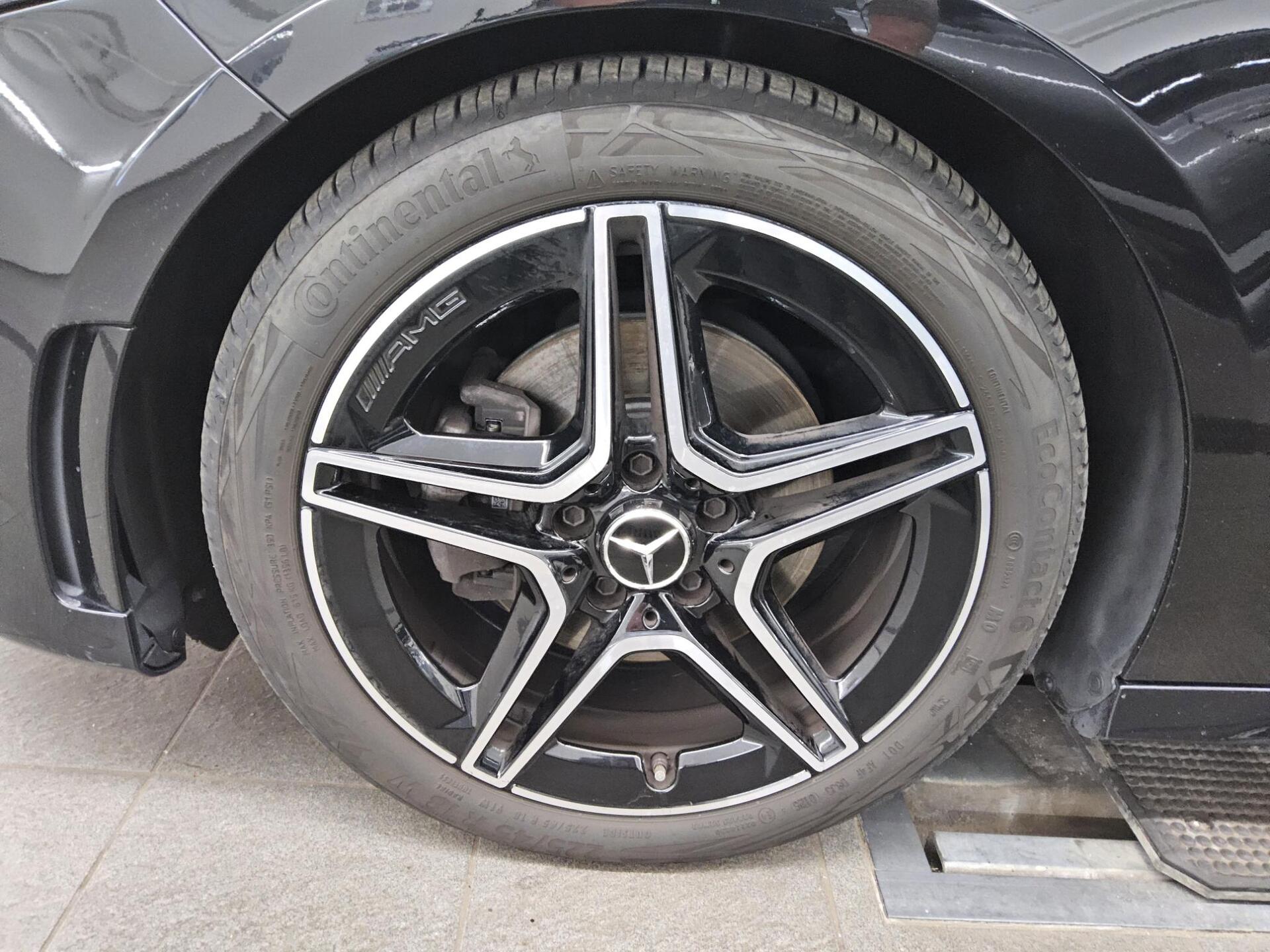 Mercedes-Benz A 200 d AMG-Line Navi LED Shz RFK 11
