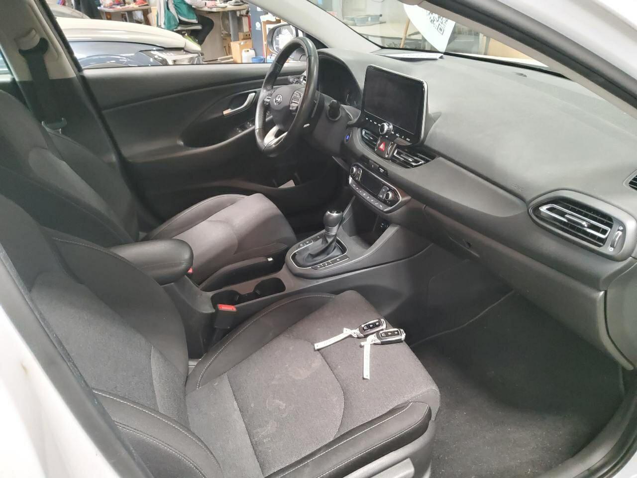 Hyundai i30 1.6 CRDI Trend Navi LED RFK SHZ 3