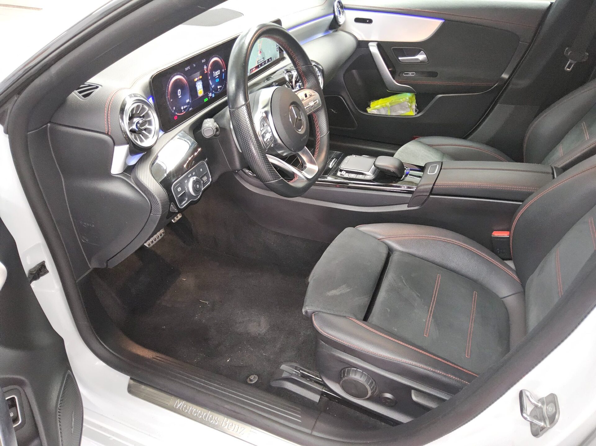 Mercedes-Benz CLA 250 Shooting Brake e AMG-Line Navi LED Night 8