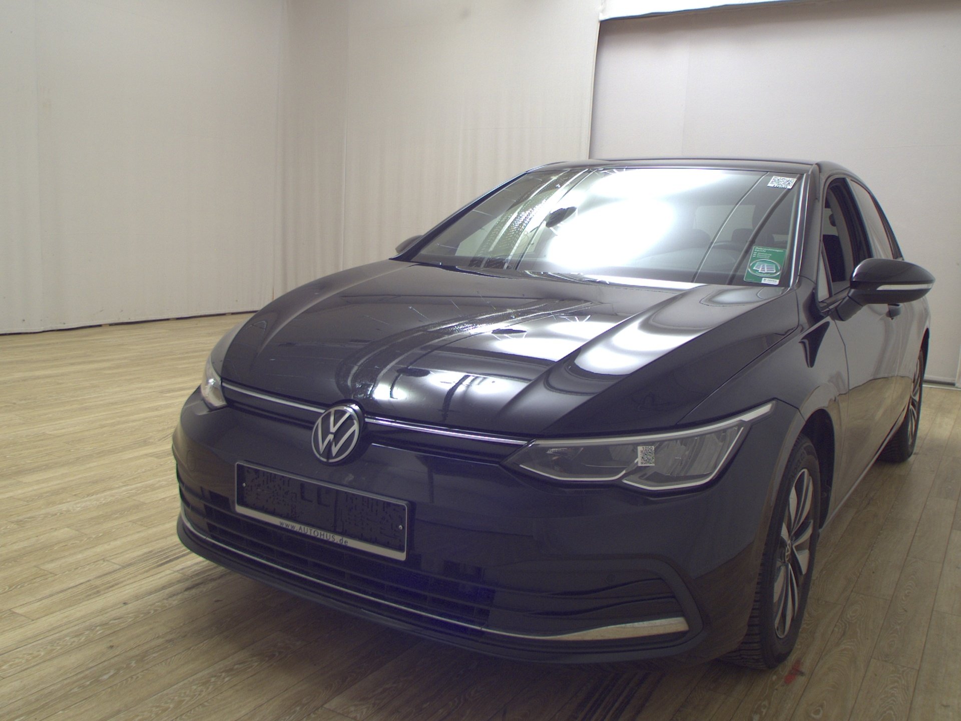 Volkswagen Golf-8 2.0 TDI Move Navi LED RfK AHK ACC PDC Shz 2