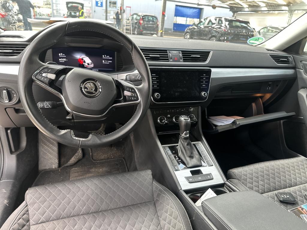 Skoda Superb Kombi 2.0 TDI Ambition NAVI KLIMAAUT LED PDC ACC 5