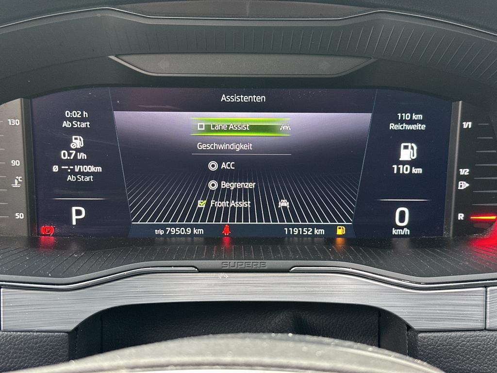 Skoda Superb Kombi 2.0 TDI Ambition NAVI KLIMAAUT LED PDC ACC 8