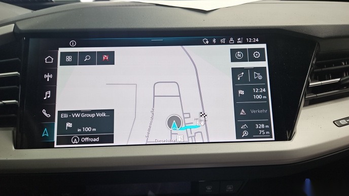 Audi Q4 e-tron Navi LED vc Shz RFK 9