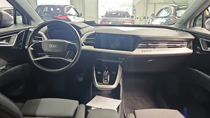 Audi Q4 e-tron Navi LED vc Shz RFK 5