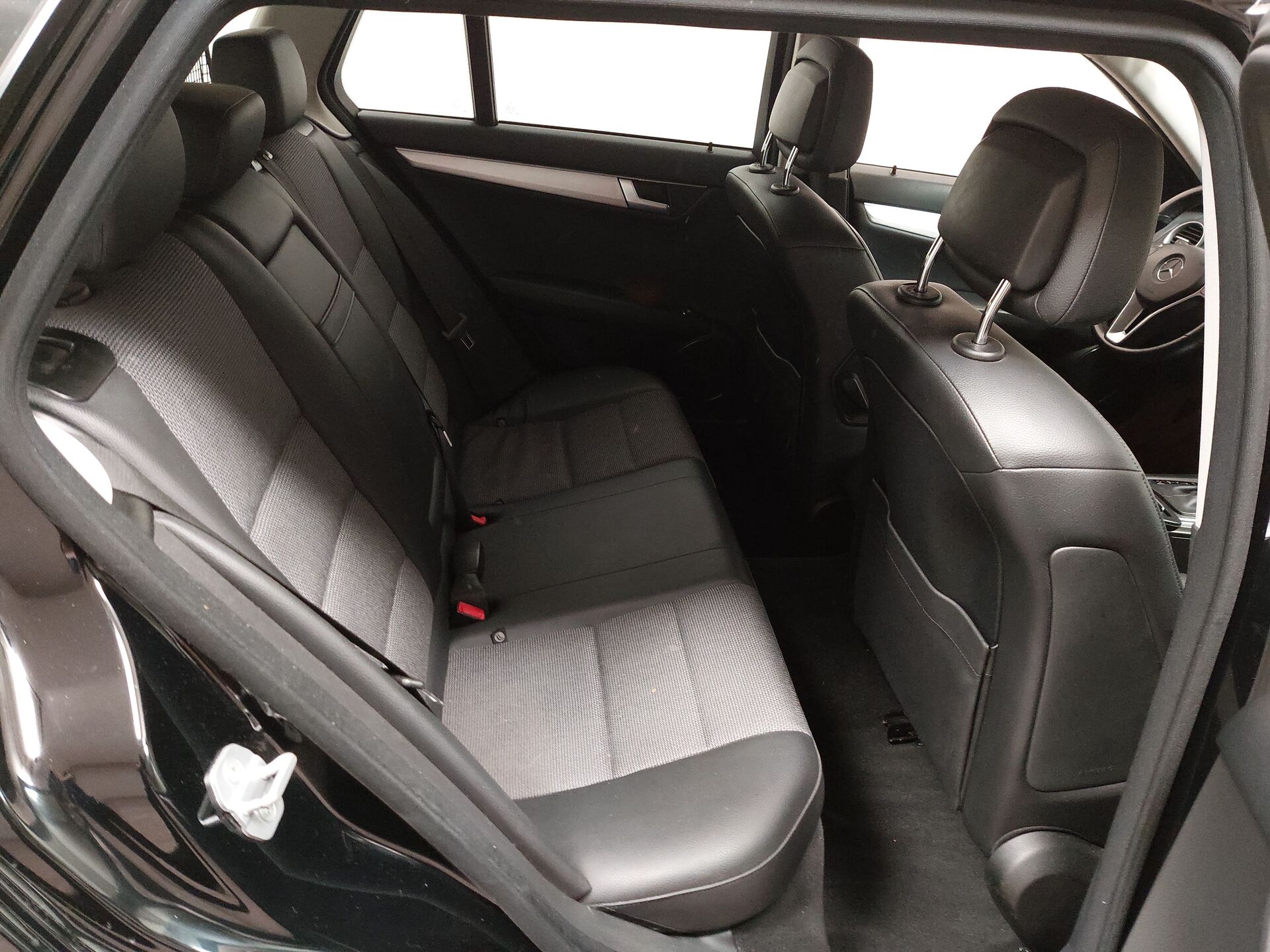 Mercedes-Benz C 220 T CDI Avantgarde Navi Tempomat 17