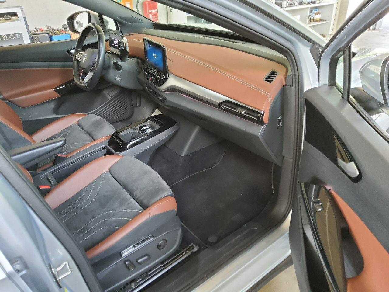 Volkswagen ID.4 4M NAVI LED SHZ PDC 3