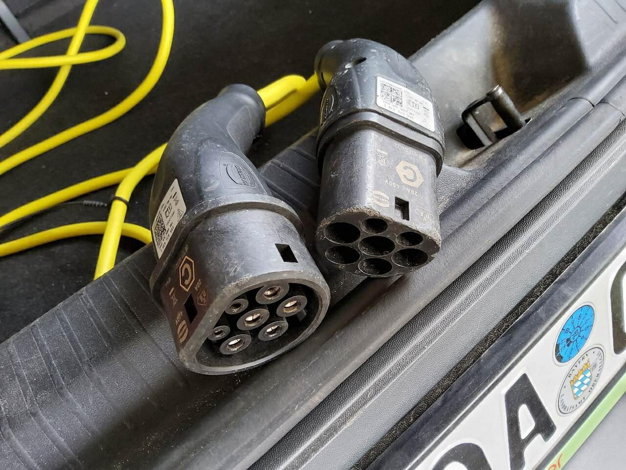 Volkswagen ID.4 4M NAVI LED SHZ PDC 9