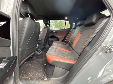 Volkswagen ID.5 Pro Performance T-LEDER NAVI KLIMAAUT LED PANO 7