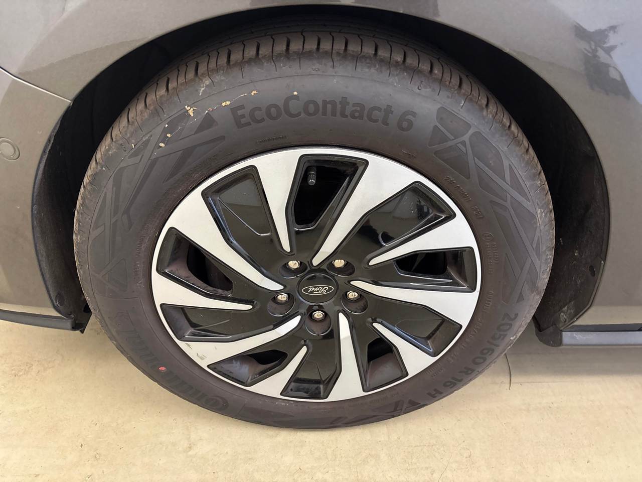 Ford Focus Turnier 1.5 EB Titanium NAVI LED SHZ RFK AHK 10