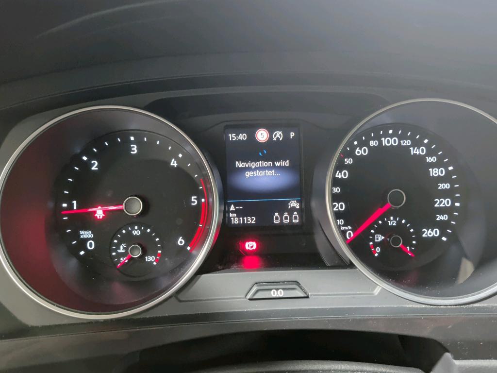 Volkswagen Tiguan 2.0 TDI Life NAVI LED SHZ PDC AHK 8