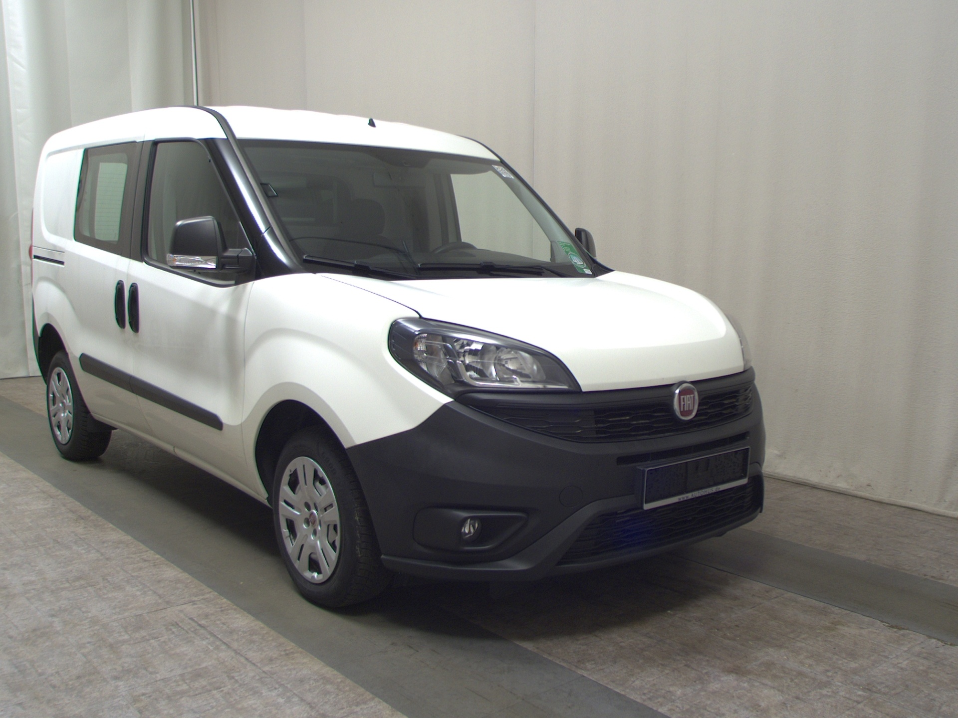 Fiat Doblo Cargo 1.3 Multijet Regale PDC BT USB Klima 3