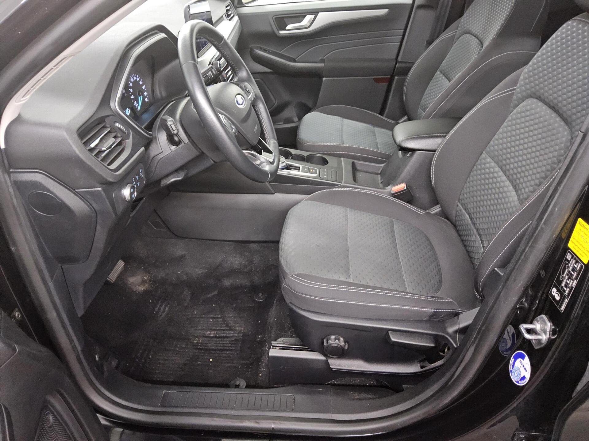 Ford Kuga 1.5 EB Cool&Connect Navi LED AHK PDC SHZ 8