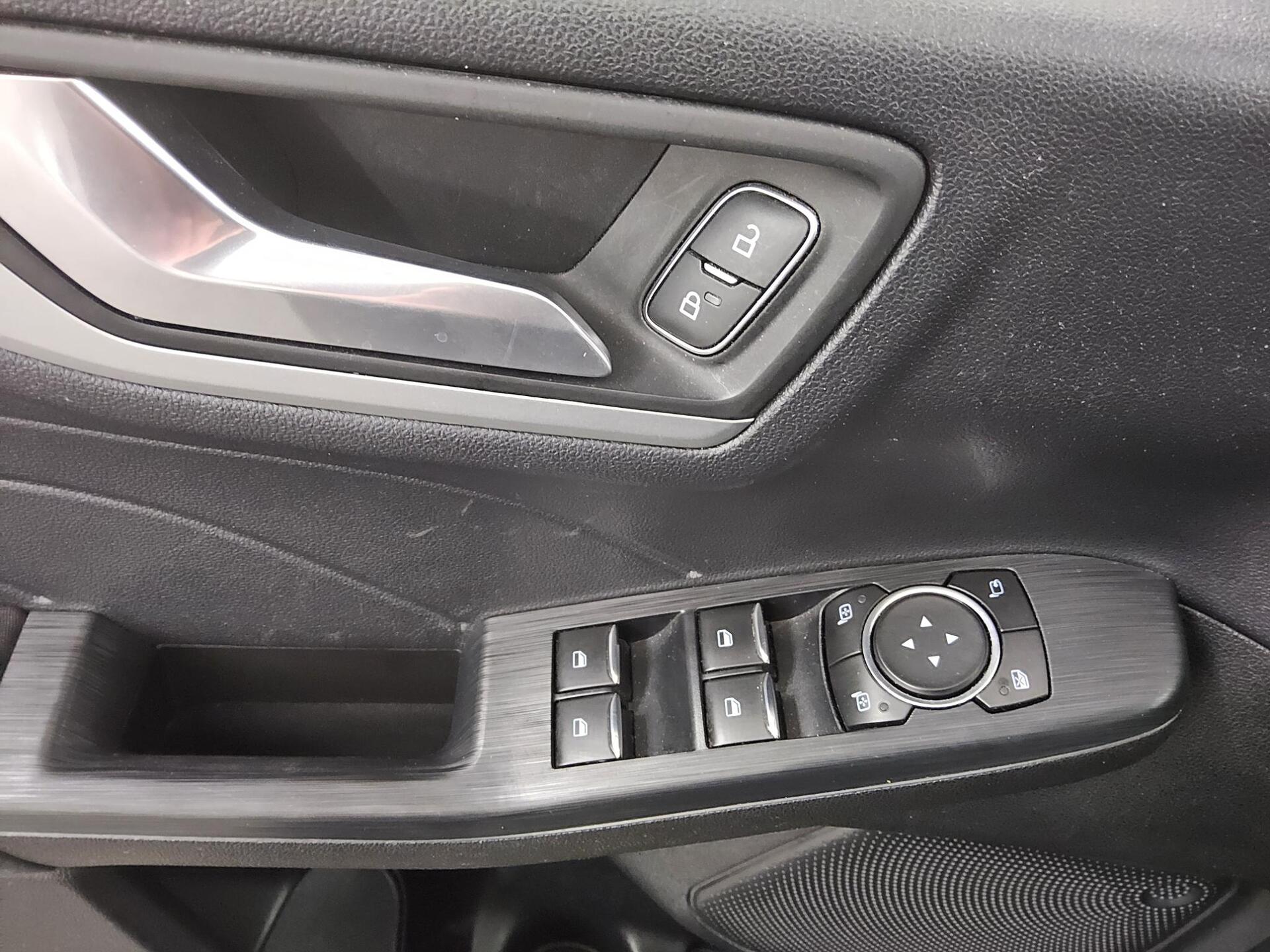 Ford Kuga 1.5 EB Cool&Connect Navi LED AHK PDC SHZ 9