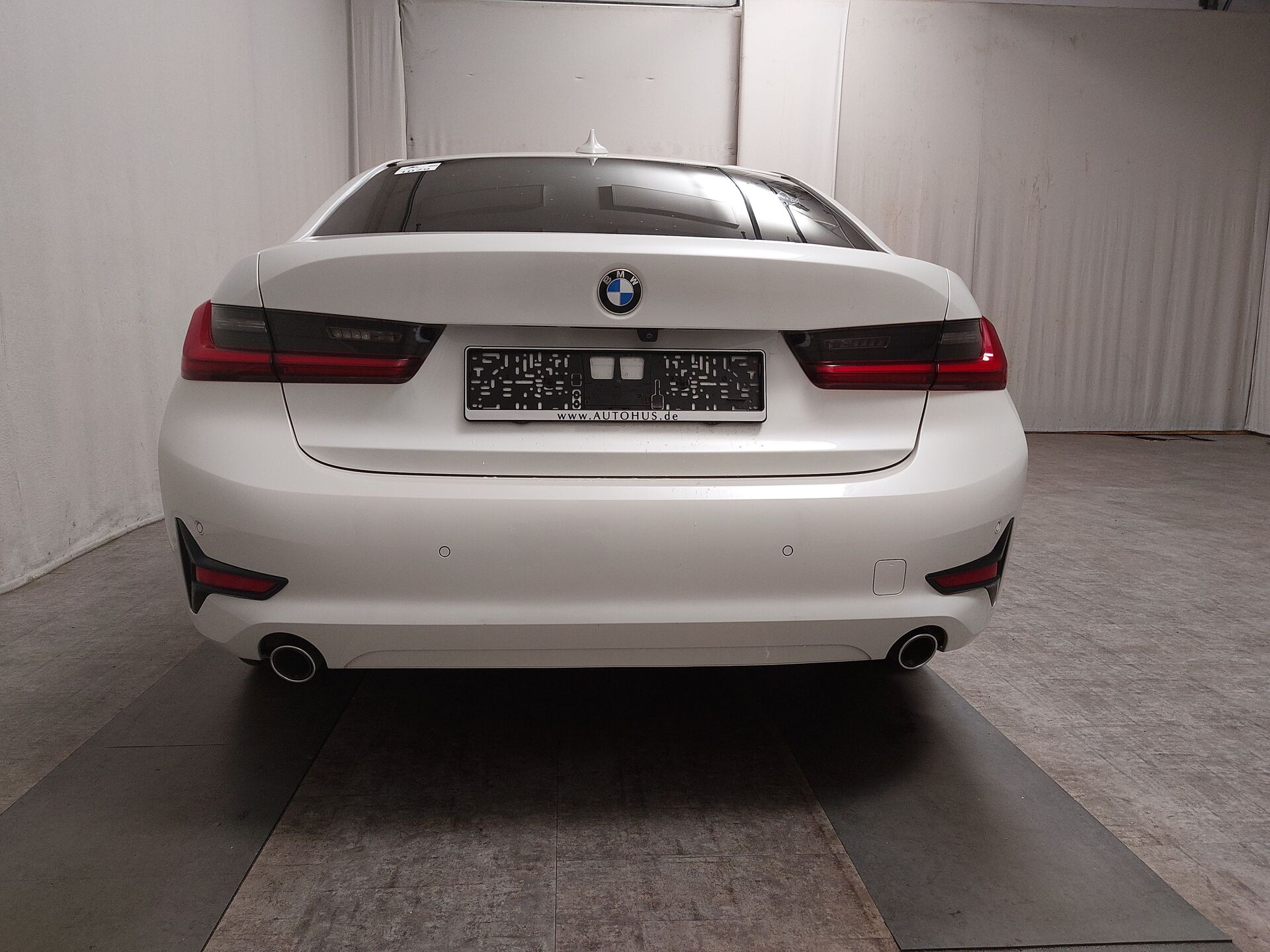 BMW 318 Advantage T-Leder Navi LC Pro HuD 6