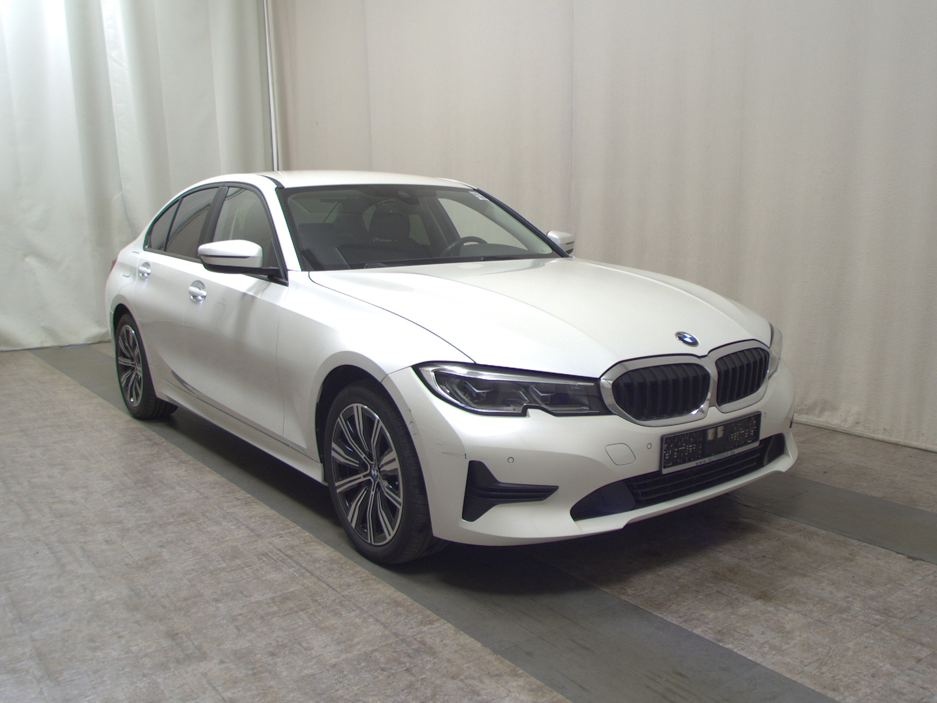 BMW 318 Advantage T-Leder Navi LC Pro HuD 3