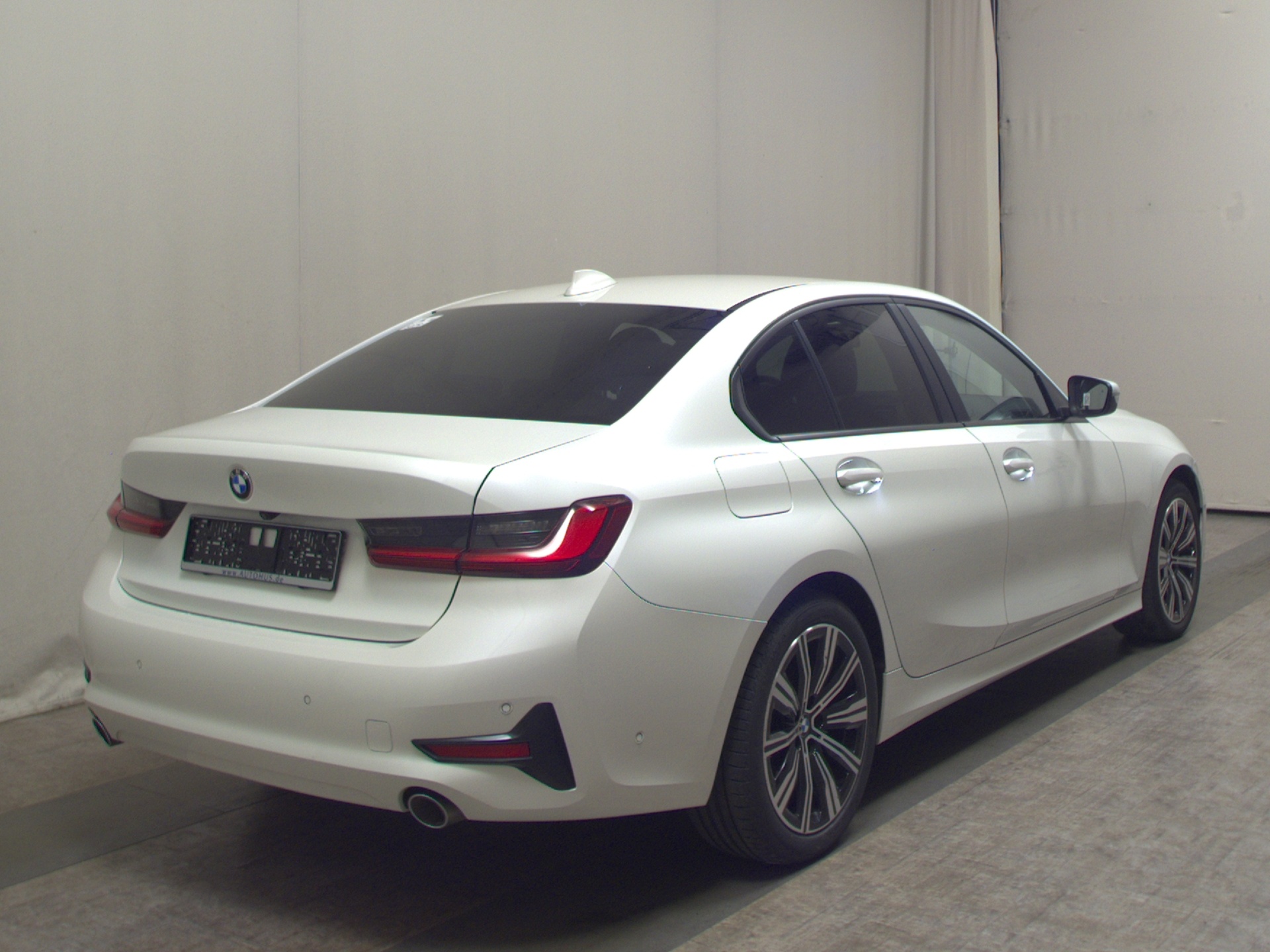 BMW 318 Advantage T-Leder Navi LC Pro HuD 4