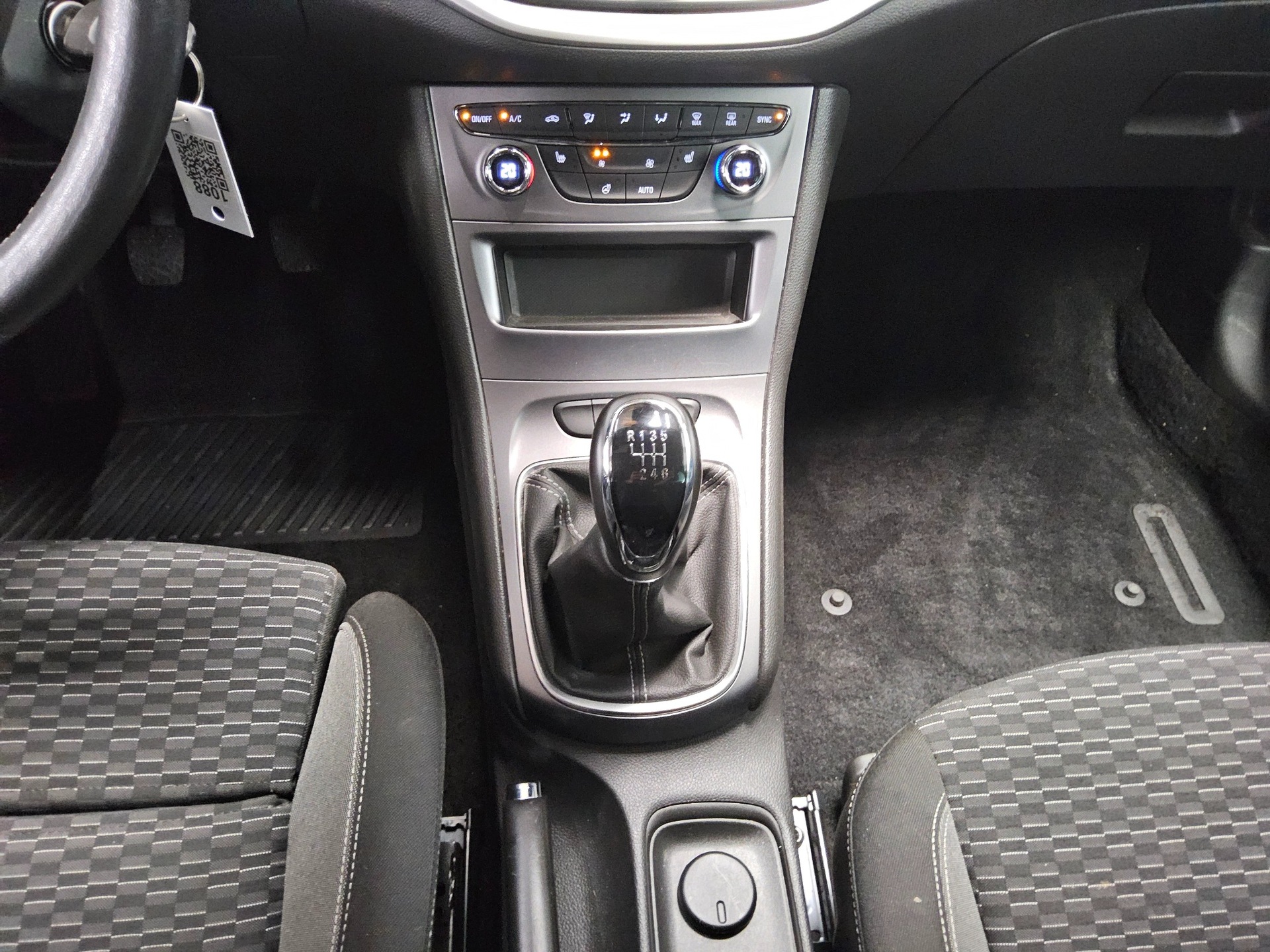 Opel Astra ST 1.5 D Business Ed. Navi LED AHK RFK PDC 6